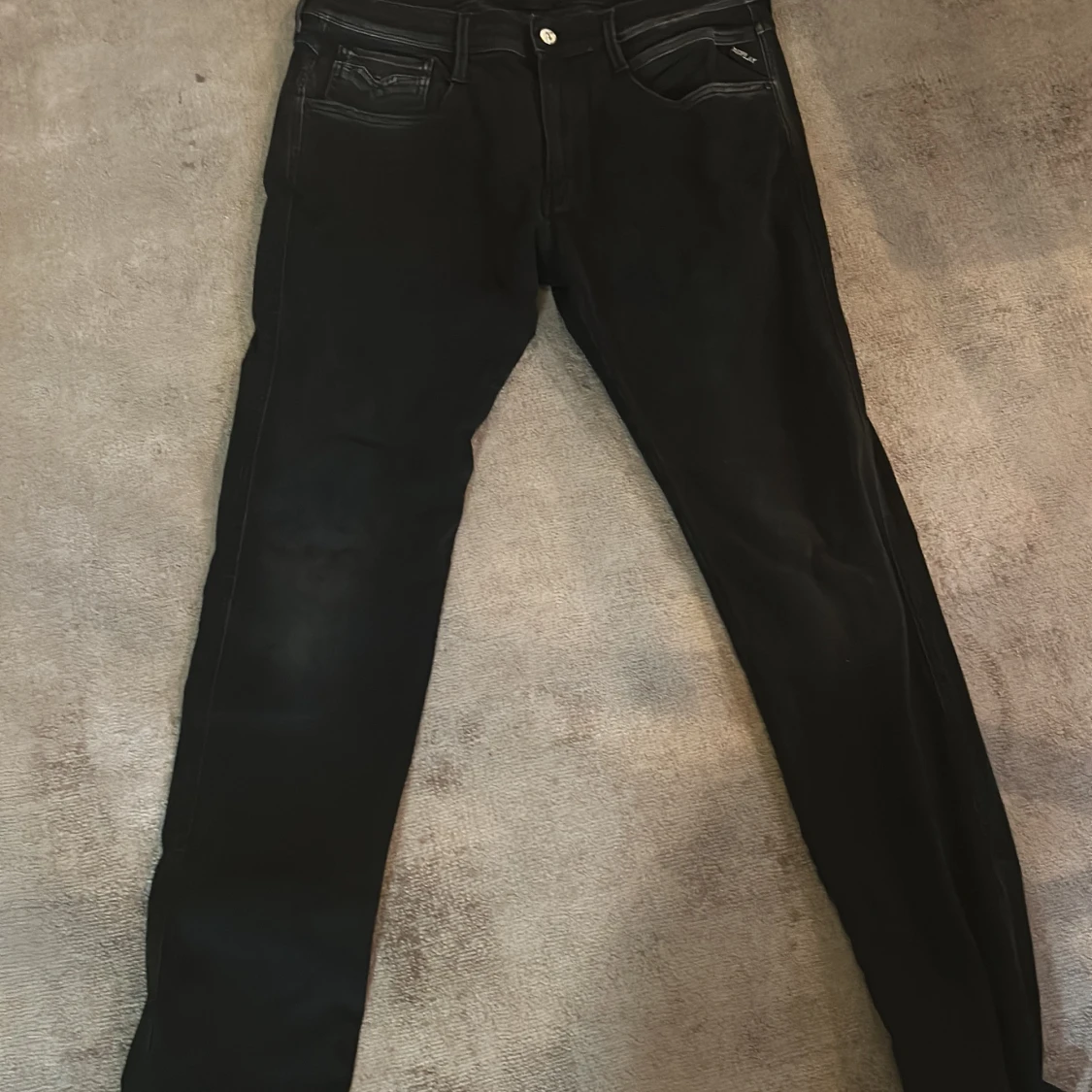 Svarta jeansbyxor från Replay - 1