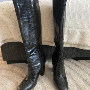 Svarta boots  - Använda 1 gång