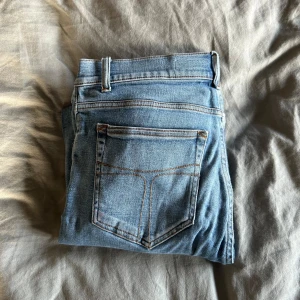 Tiger of Sweden jeans - Tiger of sweden jeans utan defekter Style: Evolve, strl 30 34. Stretchat material. ‼️PRIS KAN DISKUTERAS‼️