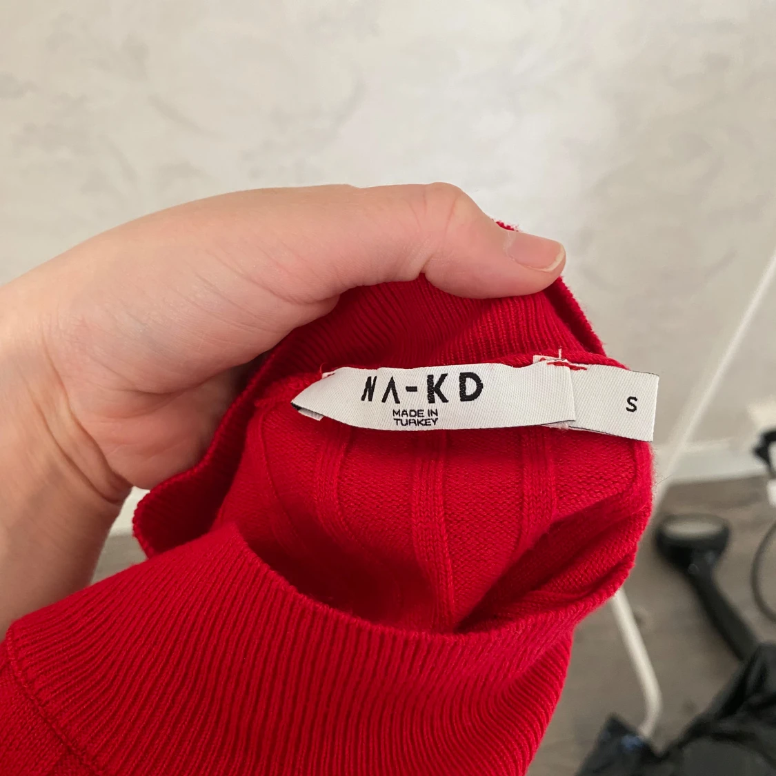 Röd ribbad tröja från NA-KD - 1