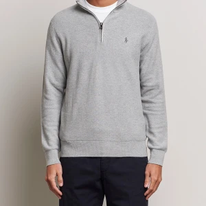 Ralph lauren halfzip - Snygg ralp lauren halfzip i nyskick! 1a och 4e bilden lånad då man ser färgen tydligare! Nypris:2399