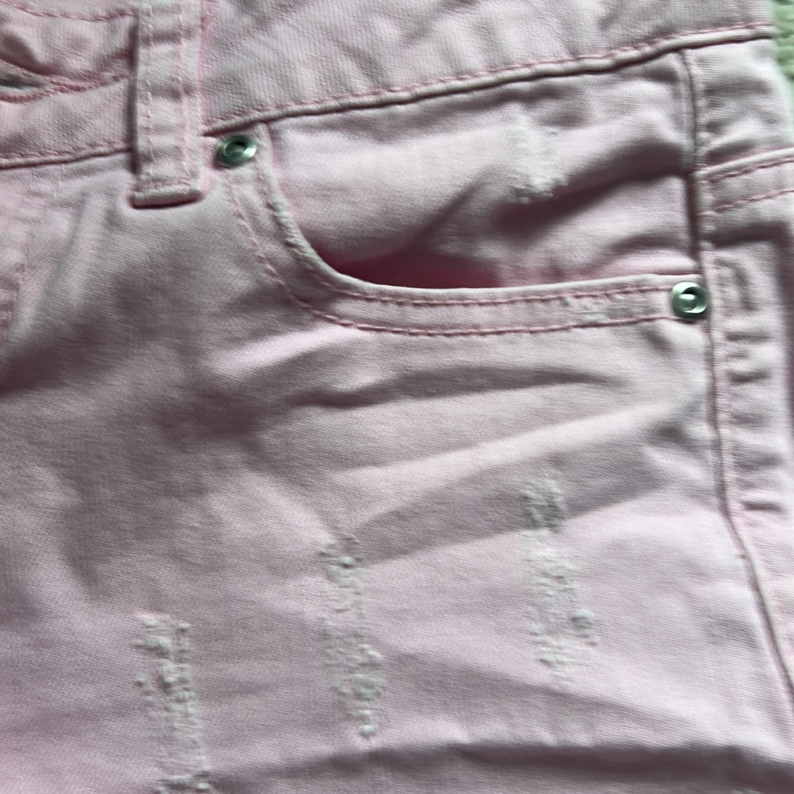 Rosa lågmidjade jeansshorts - 3