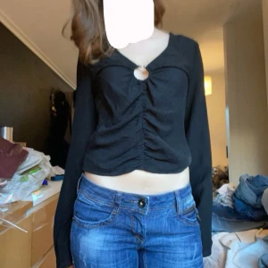 Svart blus  - Svart blus jättefin