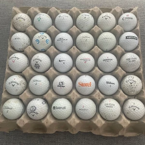 Blandade golfbollar från olika märken - Säljer ett set med 30 blandade golfbollar från flera kända märken. Pris är förhandlingsbart 