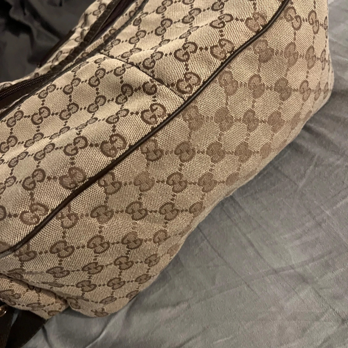 Beige axelväska G-mönster - 1