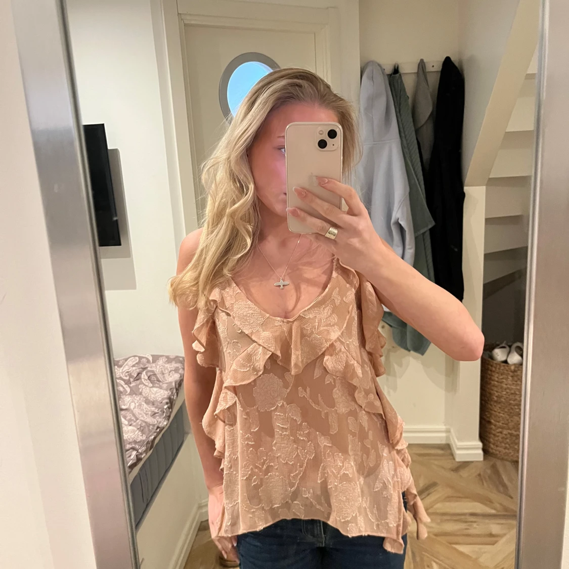 Beige/ros volangtopp från Zara