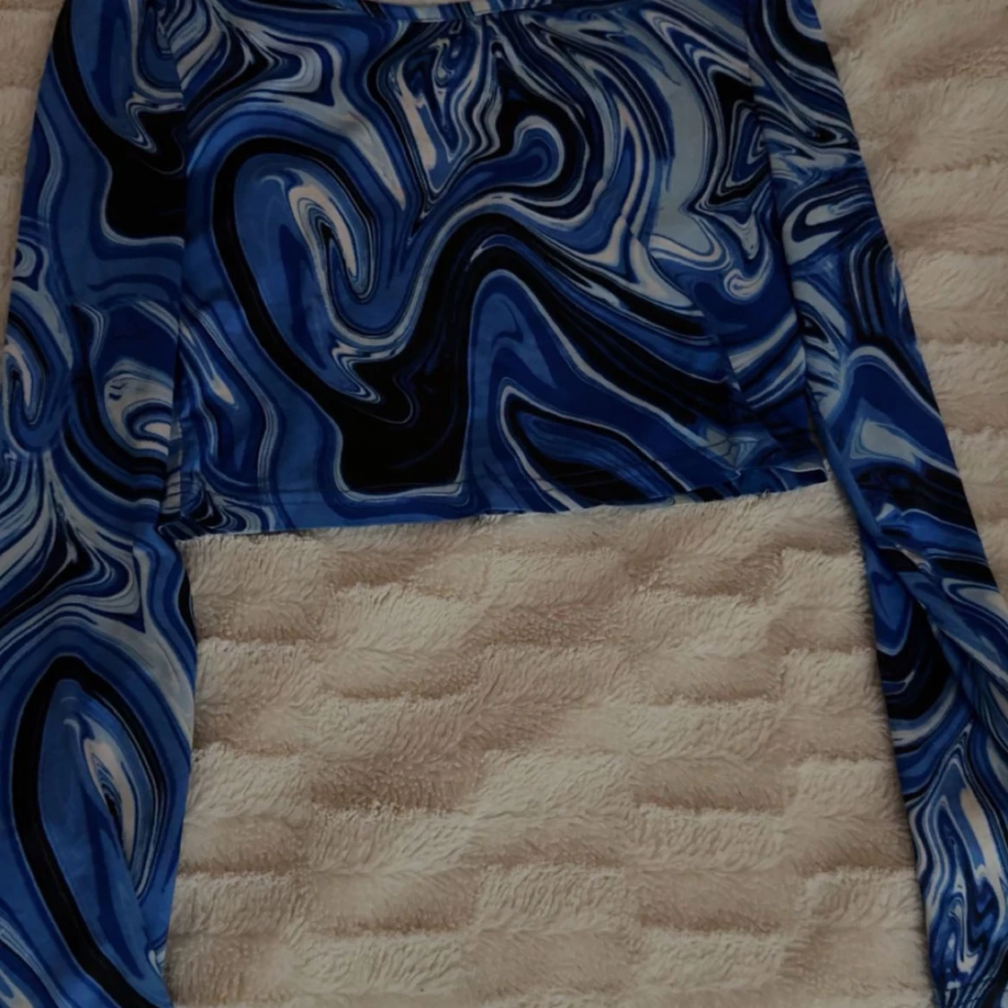 Blå mönstrad långärmad tröja från SHEIN - 2