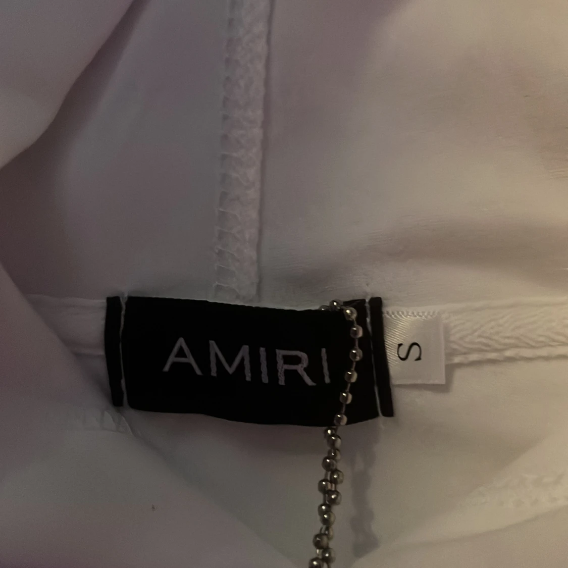 Vit hoodie från Amiri med blå logga - 2