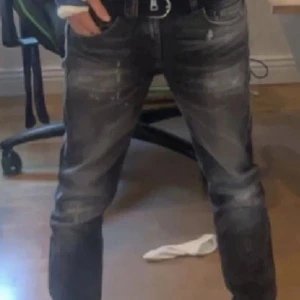 Dondup jeans - Riktigt coola och stiliga Dondup jeans, priset kan diskuteras! 😁