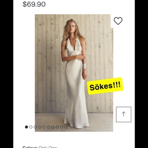 Vit axelbandslös långklänning - Söker denna i S/M (38)!!!!💕💕tror den är från zara och säljs nog inte mer🥲