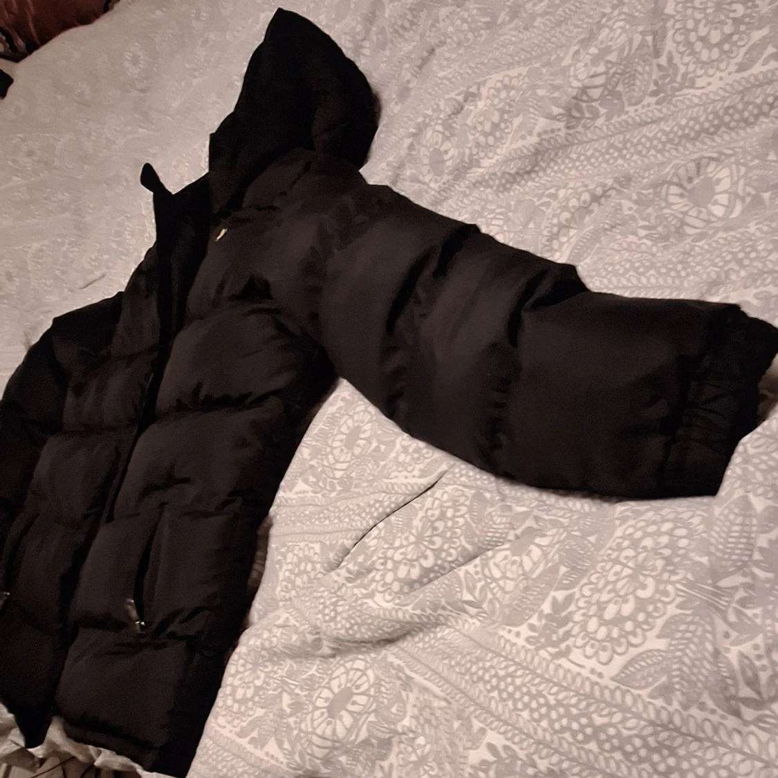 Svart pufferjacka från Lyle & Scott - 4