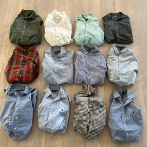 Samling av skjortor  - En samling av skjortor i olika färger och mönster| bättre pris om du köper flera| Skriv privat för fler bilder|