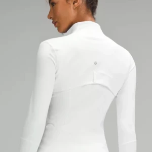 Lululemon :define jacket :vit:  - En vit define jacket utan fläckar då jag bara andvänt den några gånger: den är storlek 8 ( us storlek) storlek 40