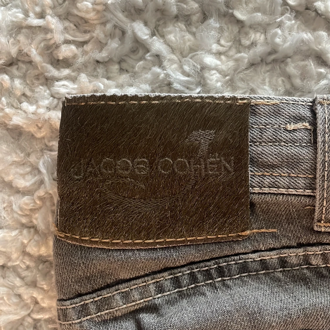 Grå jeans från Jacob Cohën - 1