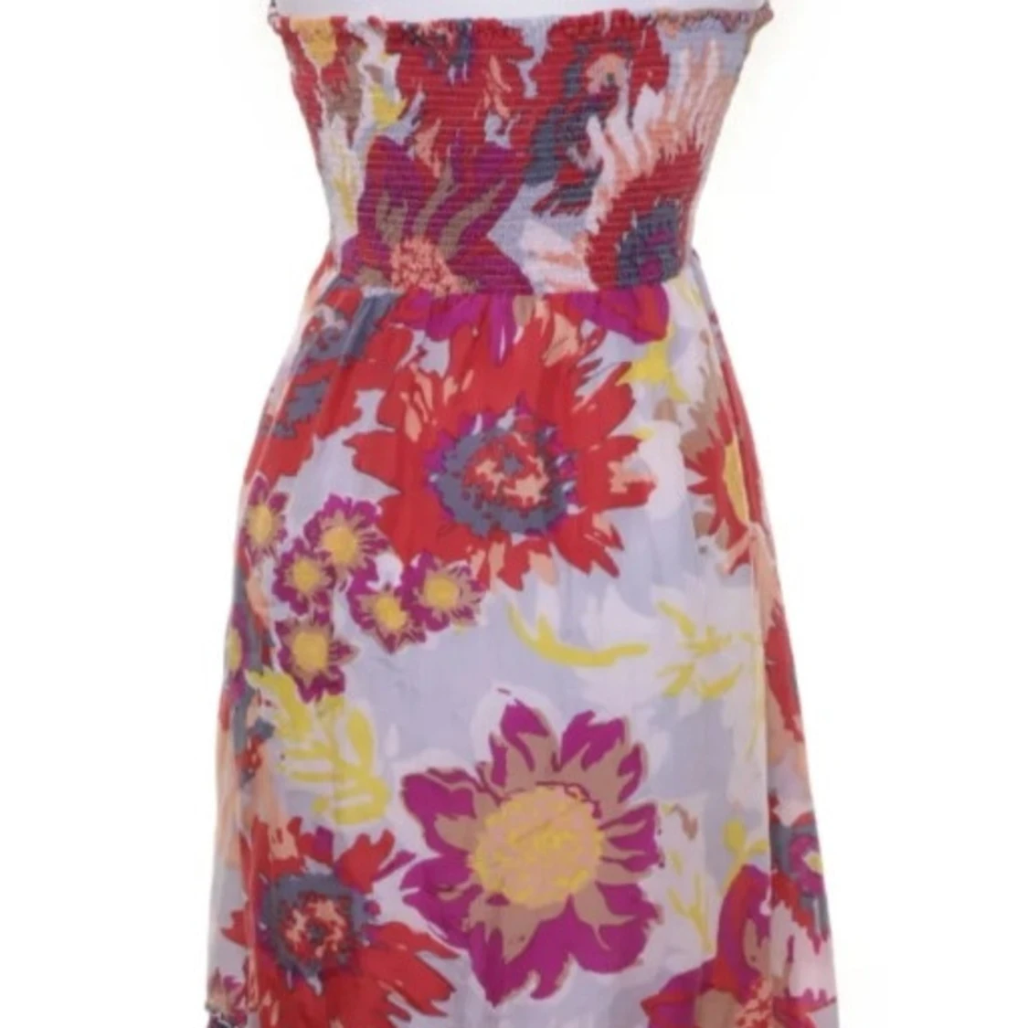 Blommig axelbandslös sidenklänning fr. Twist & Tango - 1