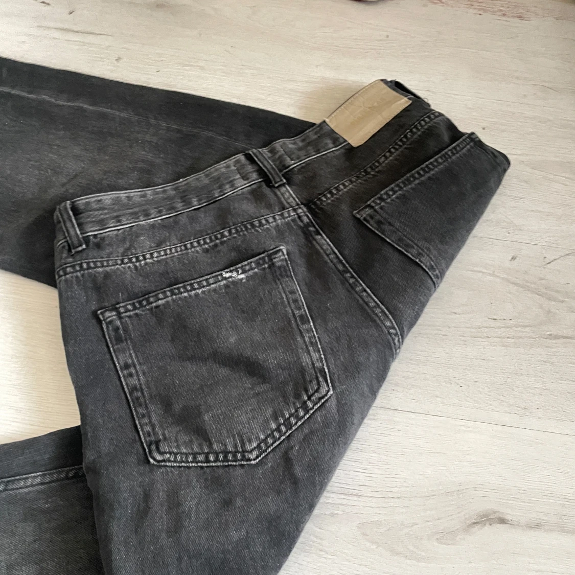 Svarta wide jeans från Pull&Bear - 2