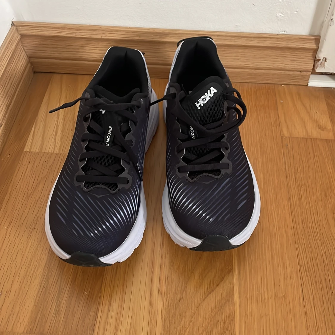 Svarta Hoka Rincon 3 sneakers