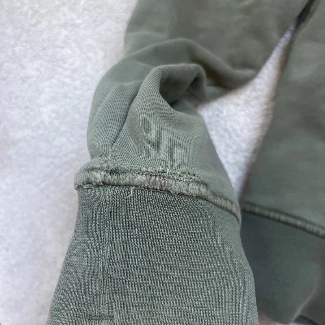 Olivgrön hoodie från Stone Island - 3