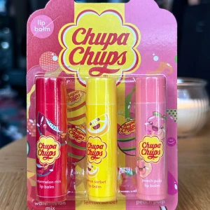 Chupa Chups Lip Balm Collection! - Chupa Chups Lip Balm Collection i smakerna ”Watermelon Mix”, ”Lemon Sorbet” & ”Peach Pulp”. Plomberad.