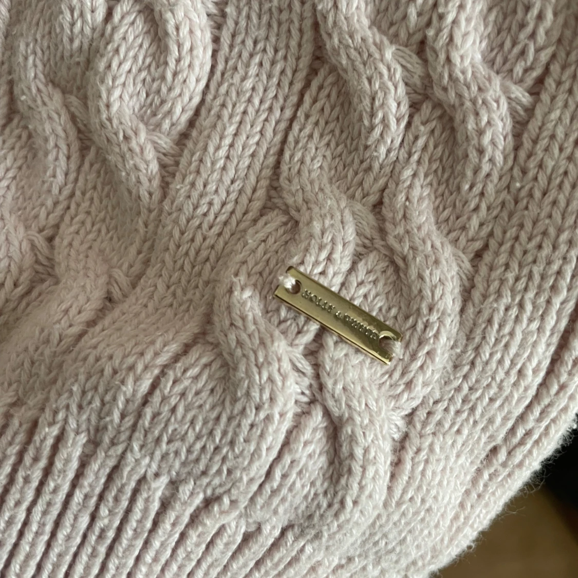 Ljusrosa kabelstickad tröja Holly & Whyte - 1