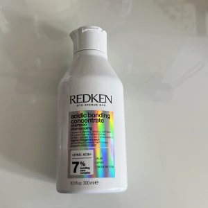 Redken Shampoo - En helt oanvänd och oöppnad Redken Shampoo 300ml 
