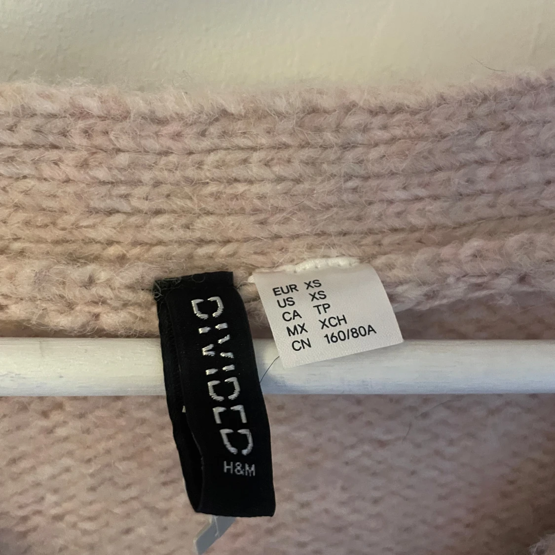 Smutsrosa stickad kofta från H&M Divided - 3