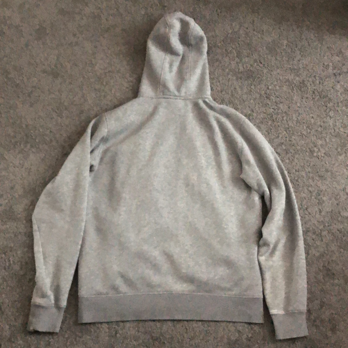 Ljusgrå hoodie från Sail Racing L Passar M  - 1