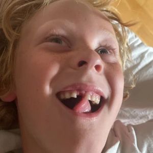 Säljer jobbig unge  - Jag säljer en jobbig unge som bara skiss