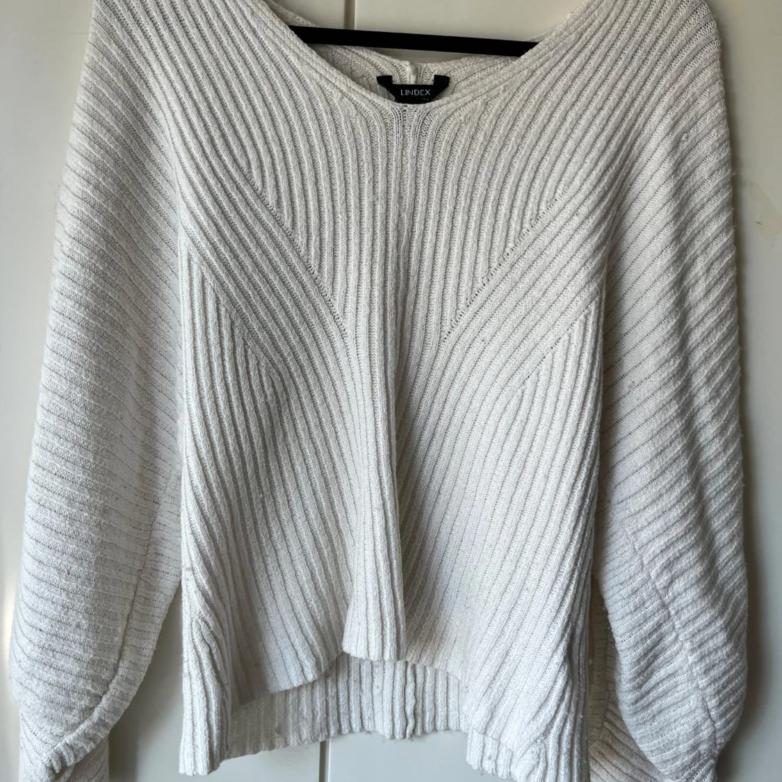 Vit stickad tröja från Lindex - 1