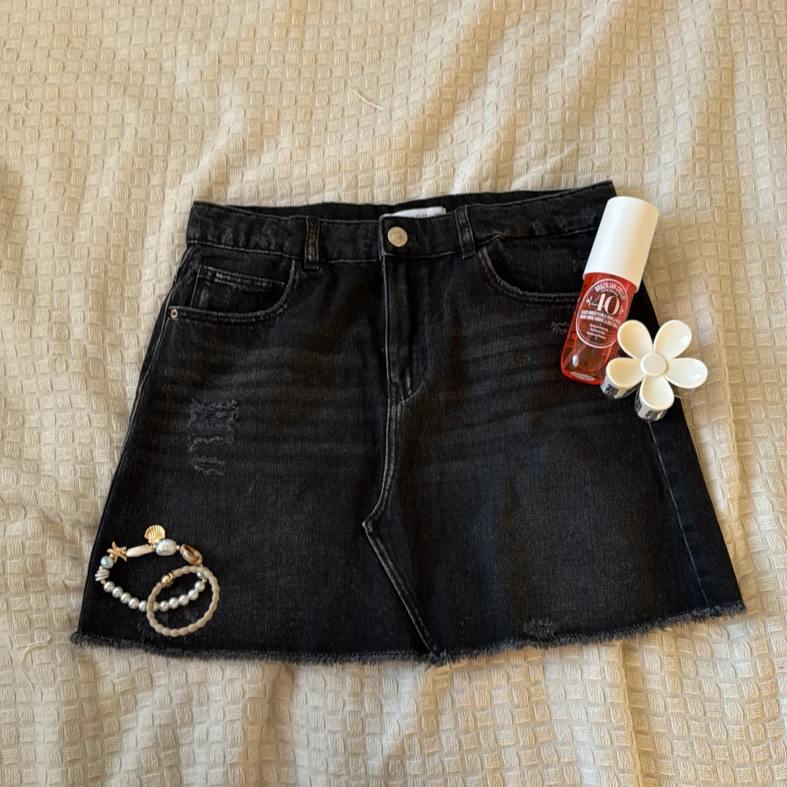 Svart jeanskjol från Zara