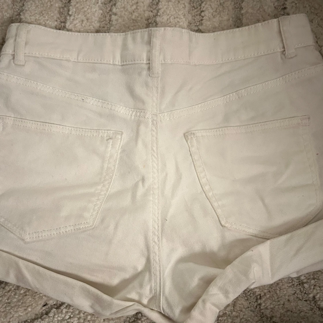 Vita jeansshorts - 1