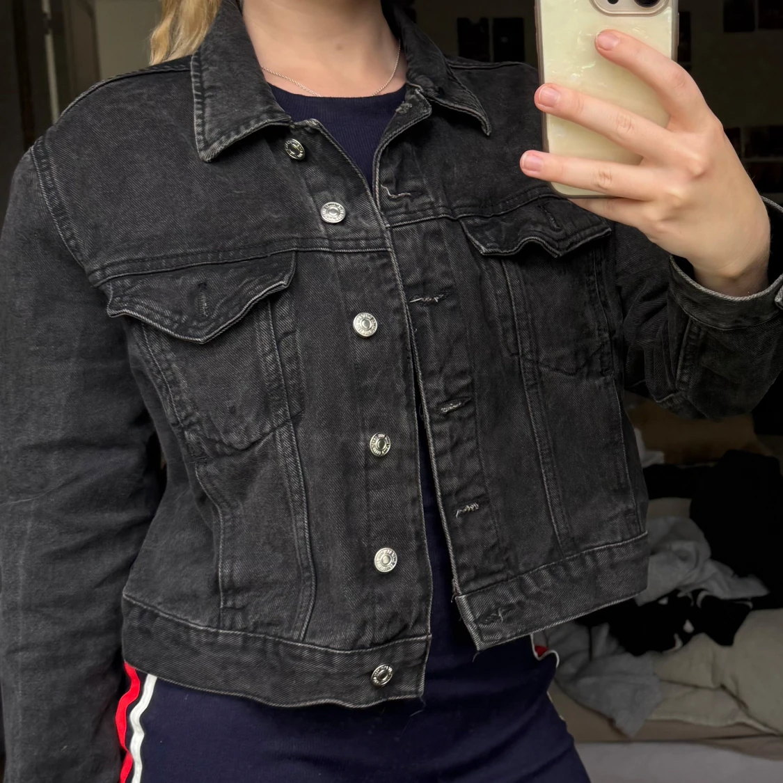 Svart jeansjacka från Mango - 3