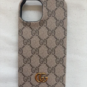 iPhone 15 skal  - Begie mobil skal för iPhone 15 aldrig användt 