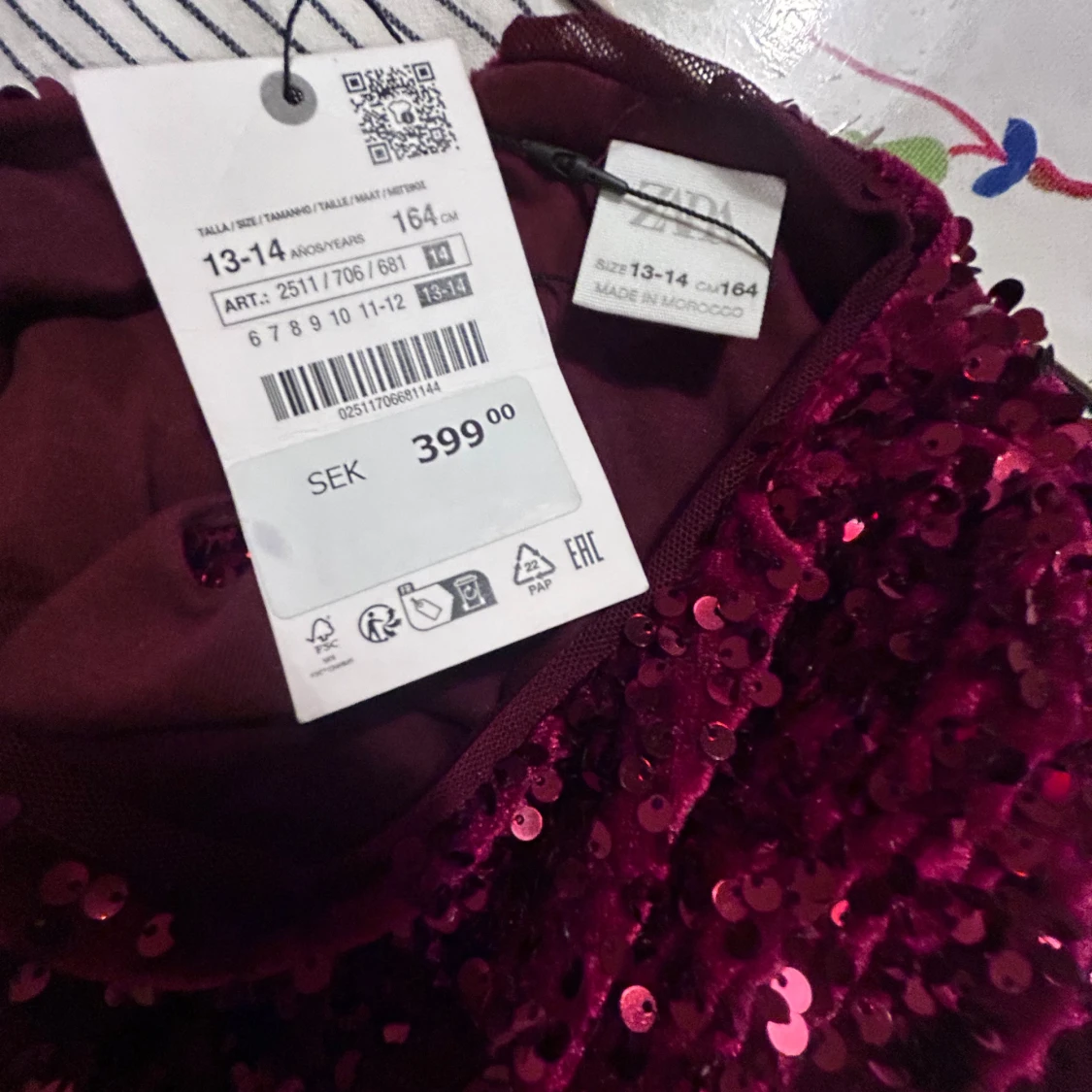 Vinröd glitterklänning zara - 2