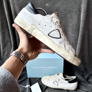 Philippe model prsx skor - Philippe model prsx skor i fint skick | originalstorlek: 45, fråga om innermått vid osäkerhet |