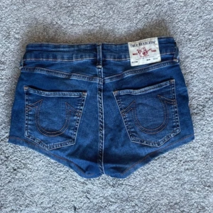 True religion jeans short  - True religion jeans shorts. Storlek 28.