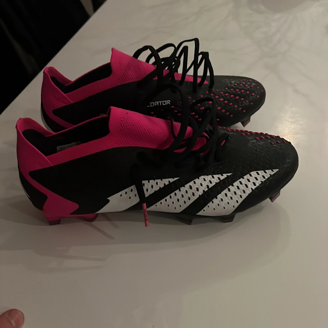 Splitternya Fotbollskor (Predator accuracy low fg) - 1