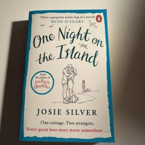 One Night on the Island - Aldrig läst, mycket bra skick och skriven på engelska🩷 