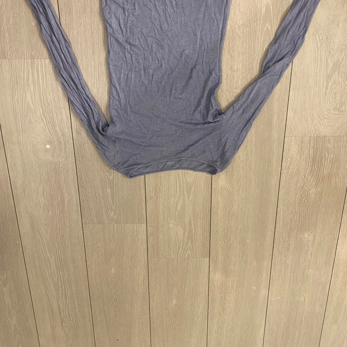 Grå långärmad topp från tezenis 