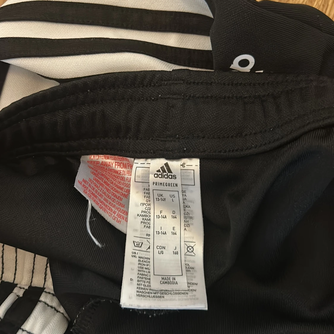 Svarta träningsbyxor från Adidas - 2