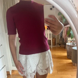 Trekvartsärmströja  - Trekvartsärmströja från STOCKH LM, size S. Knappt använd. Pris 100kr. 