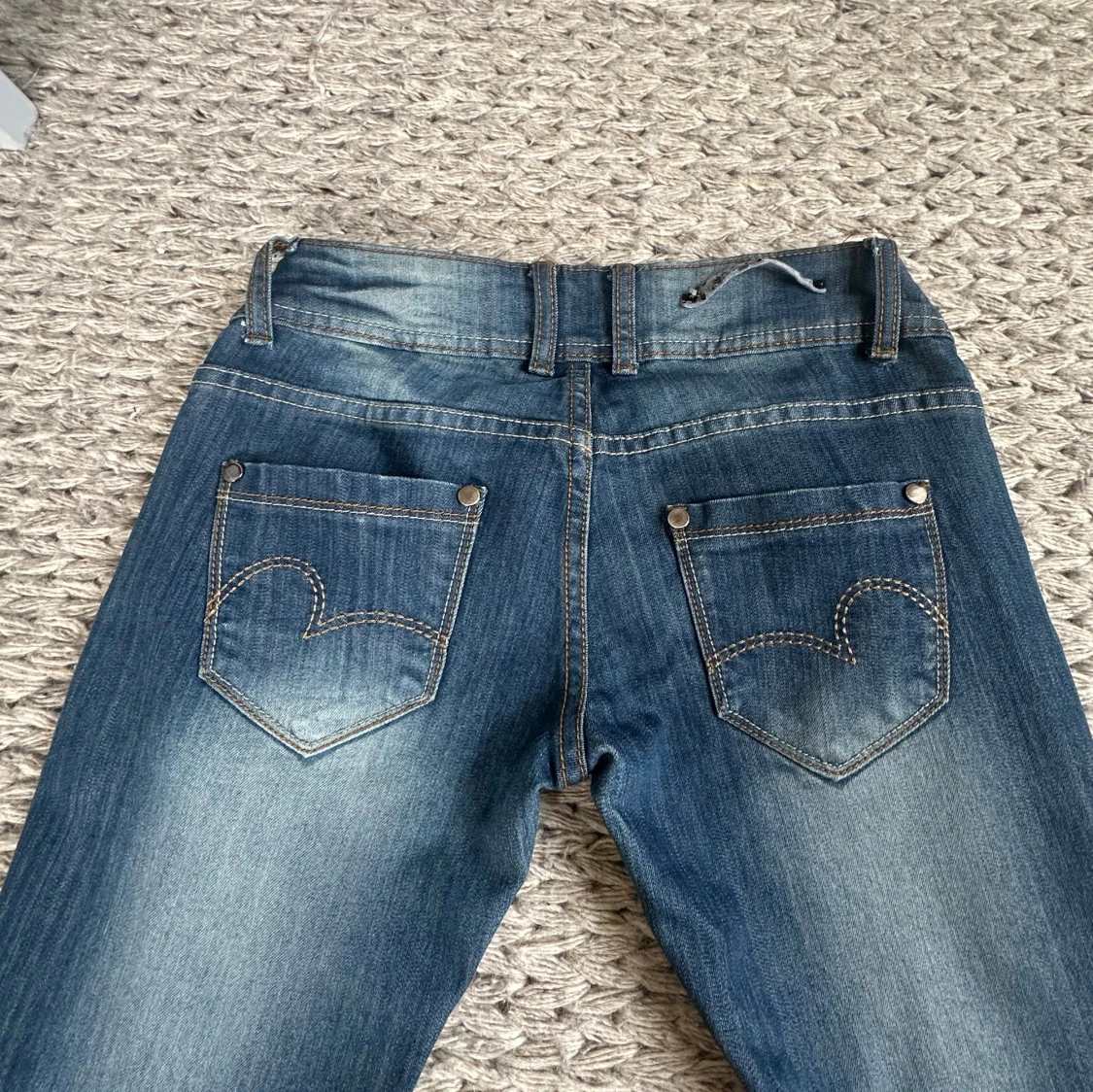 Blå bootcut jeans från Rebelseven - 3