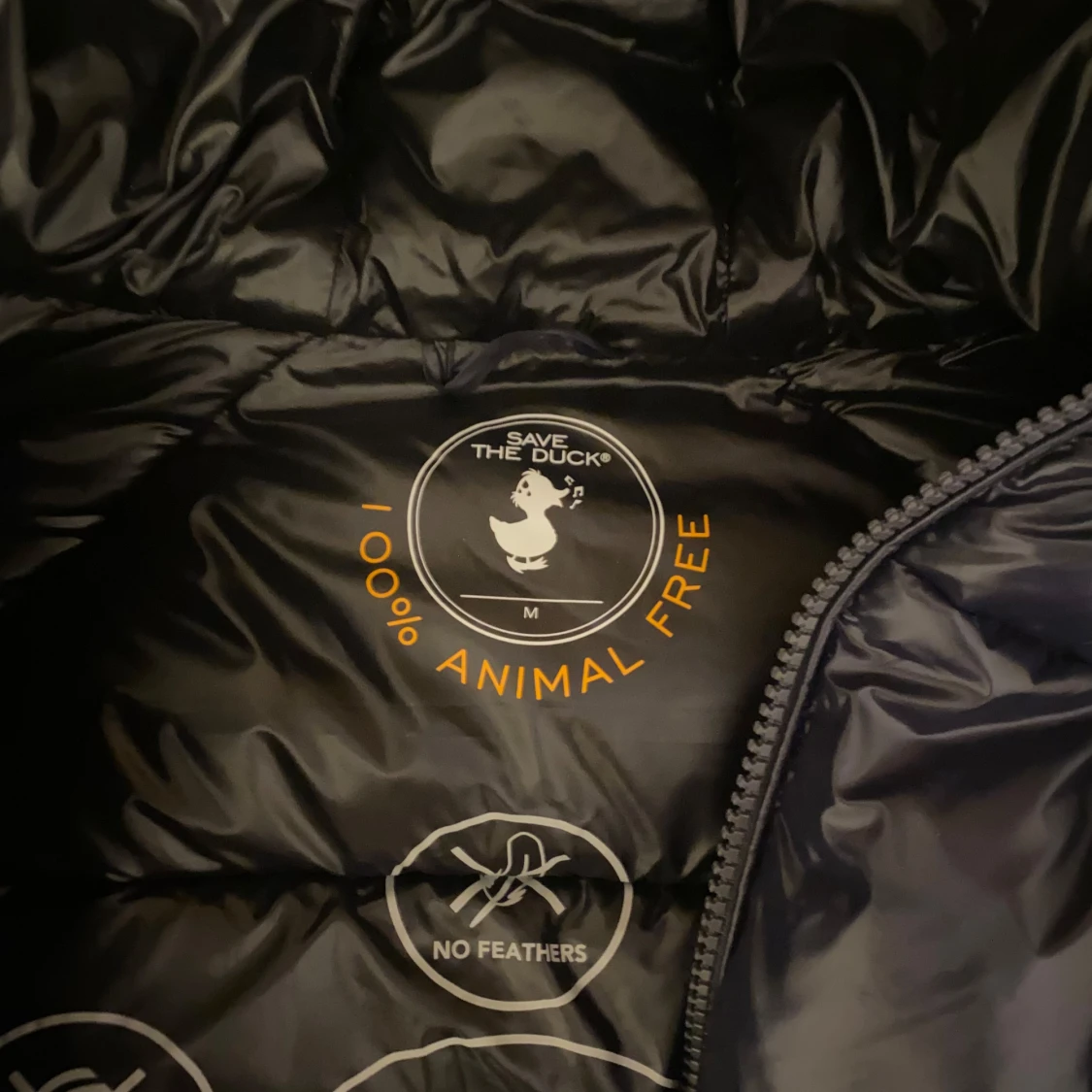 Svart pufferjacka från Save The Duck - 2