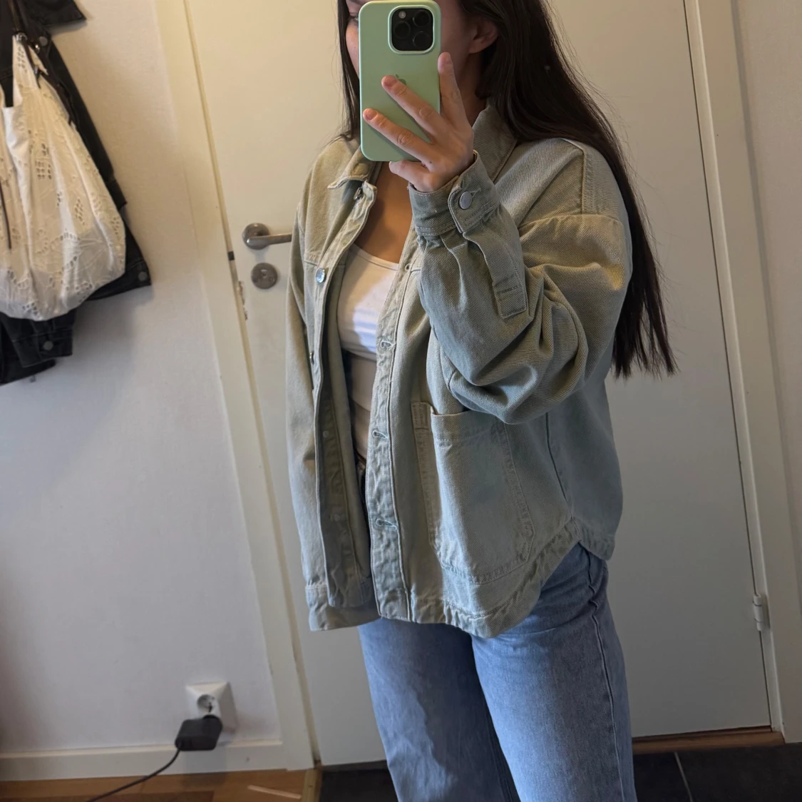 Olivgrön jeansjacka från Zara - 2