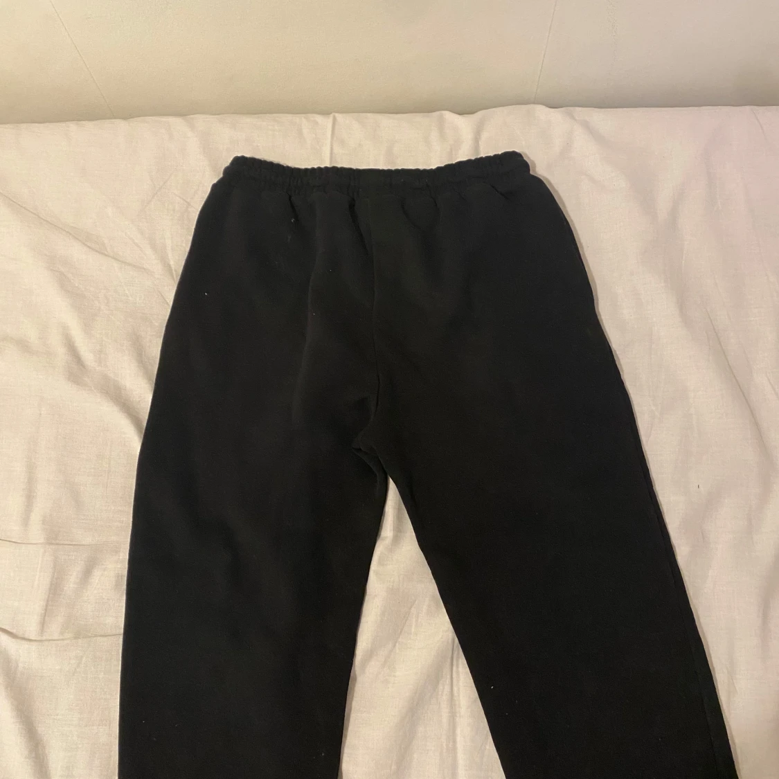 Svarta mjukisbyxor från McKenzie XL - 1