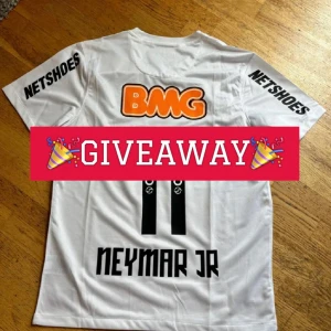 Neymar Santos Fotbollströja - 🎉GA🎉 på denna feta Neymar fotbollströja som finns i storlek S&M. För att delta: Följ mig och likea annonsen👍. Det kommer dras 3 vinnare den 25 Augusti som kontaktas vis DM. Lycka till🍀