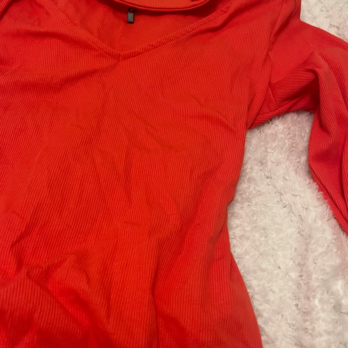 Röd ribbad polotröja från Paul Mark - 1