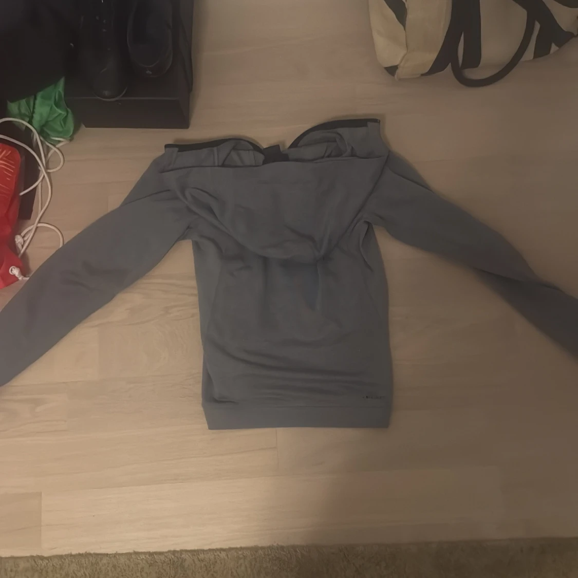 Grå Jordan hoodie med half zip - 2