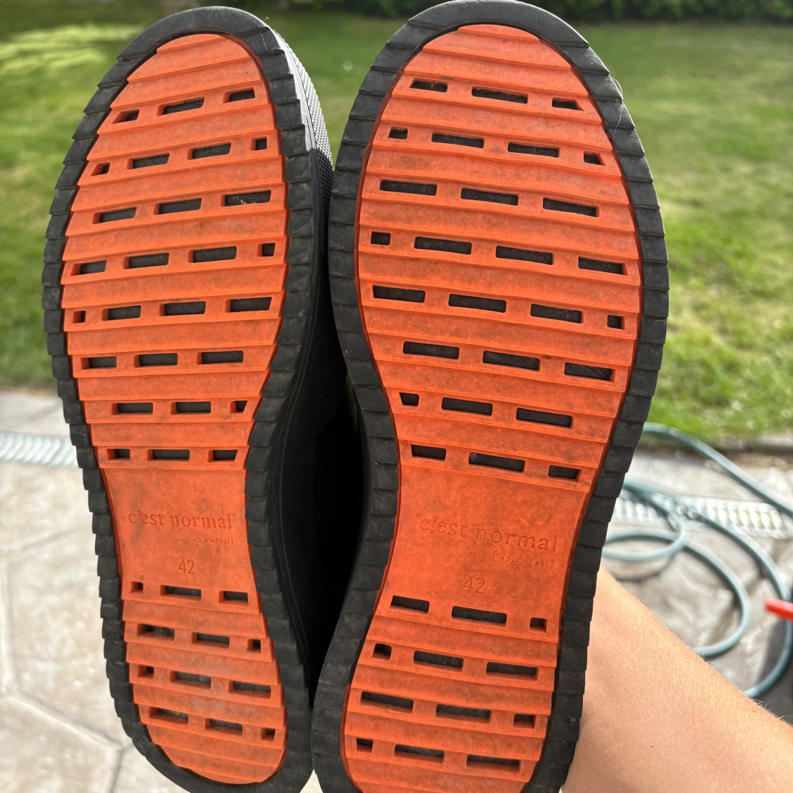 Svarta sneakers från C'est Normal - 2