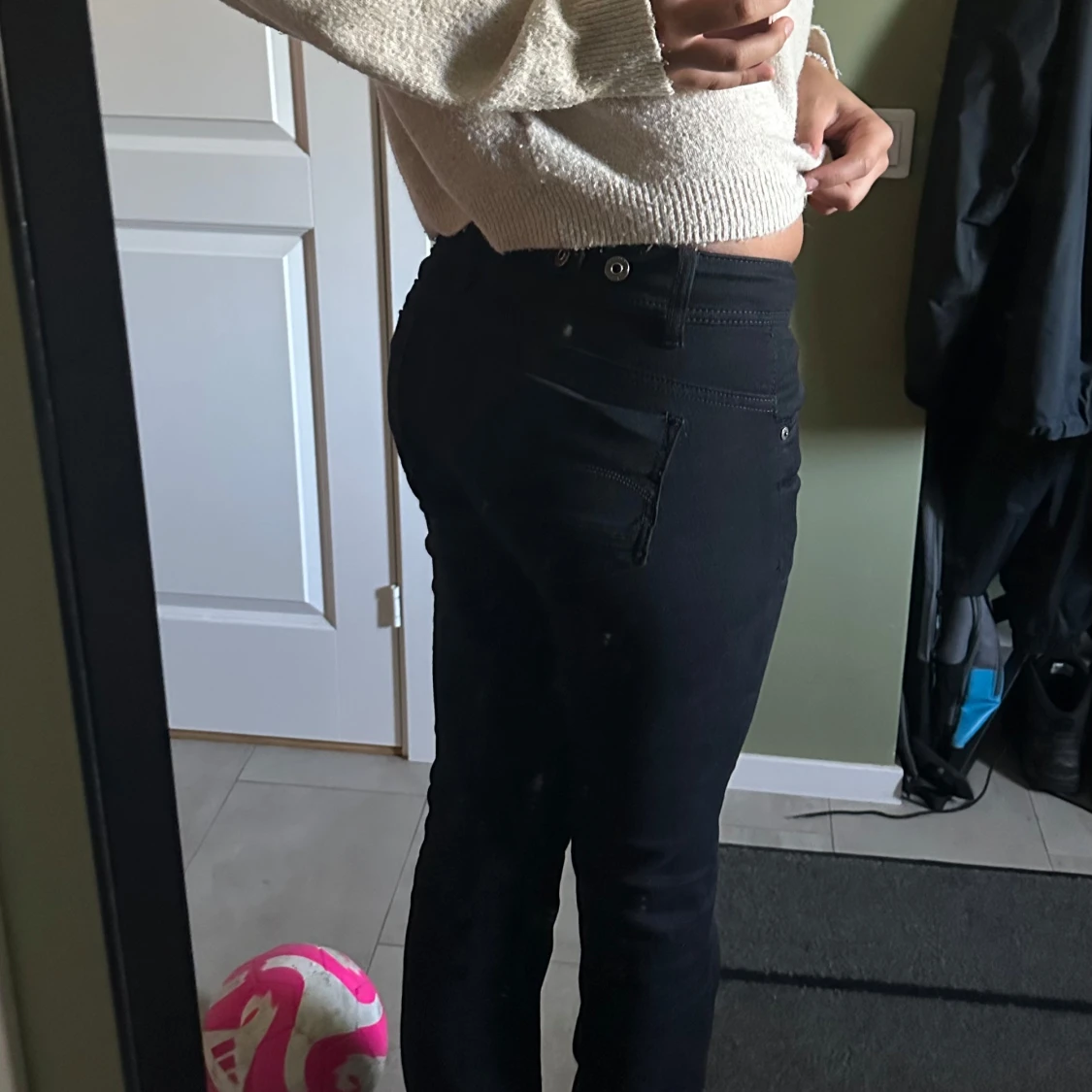 Svarta bootcut jeans - 3